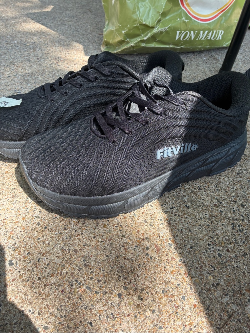 FitVille Men’s Black Athletic Walking Shoe